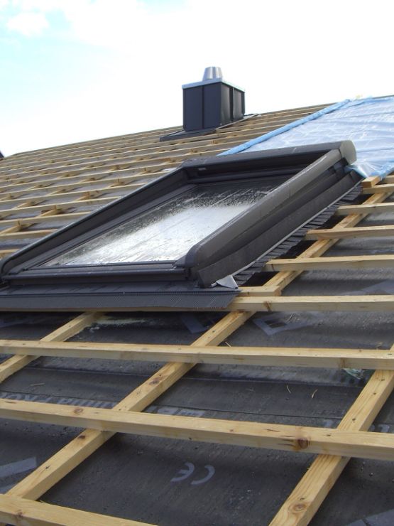 Pose de velux - Les Compagnons Ortica dans le Val de Marne (94) et le Val d'Oise (95) Pose de velux - Les Compagnons Ortica dans le Val de Marne (94) et le Val d'Oise (95)